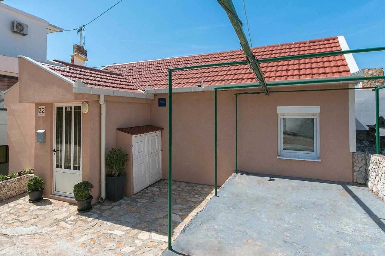 Apartments By The Sea Brist, Makarska - 11039 Екстер'єр фото